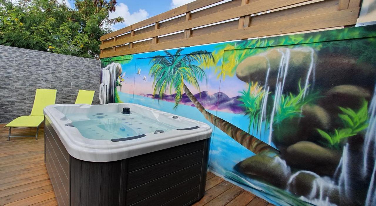 "Chez Claudia "Charmant Logement Avec Jacuzzi Privatif En Toute Intimite Sur Belle Terrasse Exterieure En Bois Et Piscine Courcelles Exterior foto