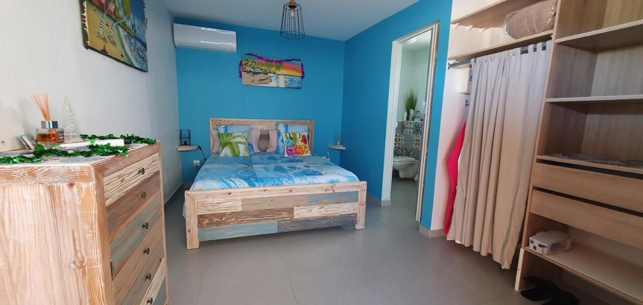 "Chez Claudia "Charmant Logement Avec Jacuzzi Privatif En Toute Intimite Sur Belle Terrasse Exterieure En Bois Et Piscine Courcelles Exterior foto