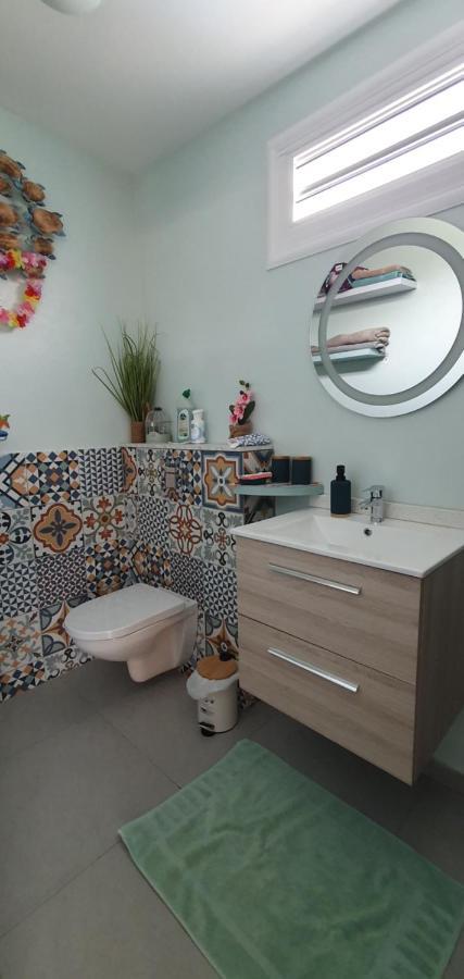 "Chez Claudia "Charmant Logement Avec Jacuzzi Privatif En Toute Intimite Sur Belle Terrasse Exterieure En Bois Et Piscine Courcelles Exterior foto